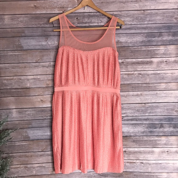 LC Lauren Conrad Dresses & Skirts - LC Lauren Conrad Laguna Sunrise pink pleated dress